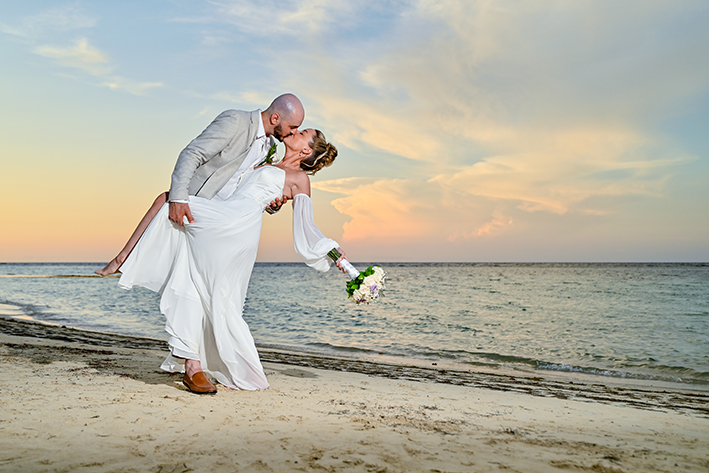 How to Turn Your Wedding Into a Weekend Experience