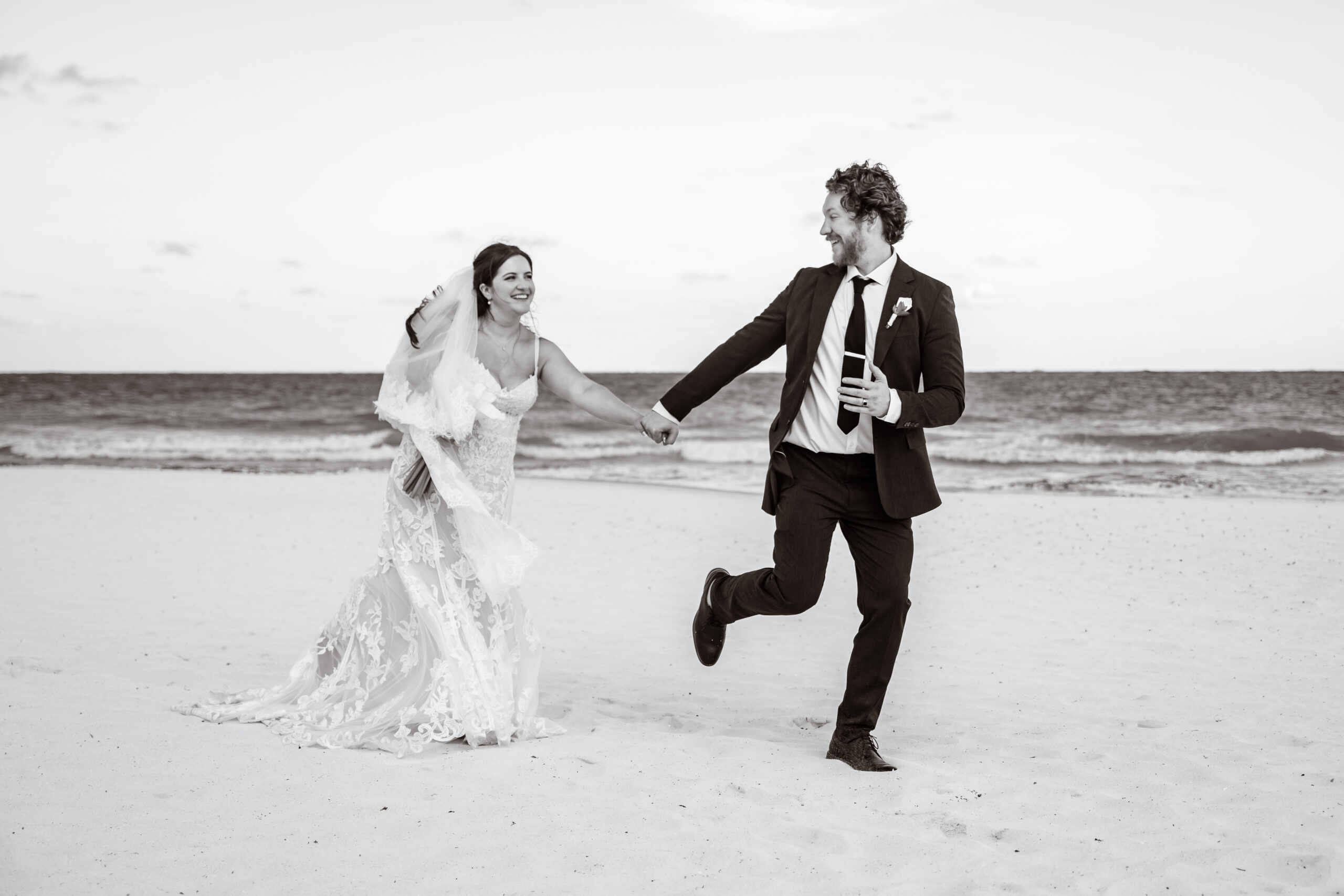 8 Helpful Tips to Choose the Right Wedding Venue Capacity